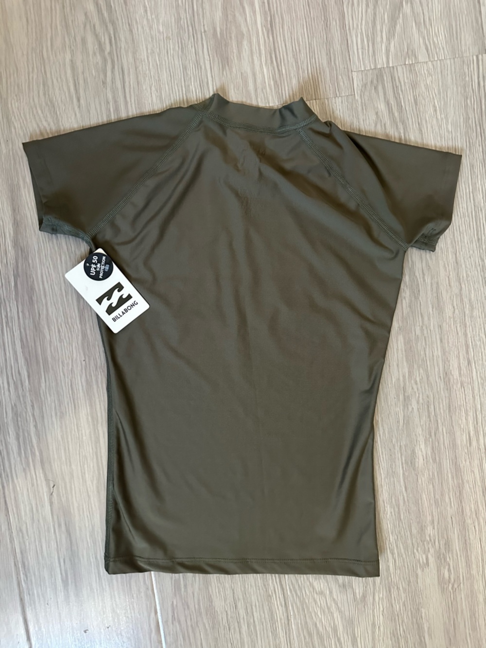 Women’s Billabong Olive Green Rash Guard UPF 50 with Black Logo - Picture 2 of 6
